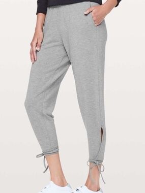 Lululemon Spirited Sissone Grey Pants Size 12